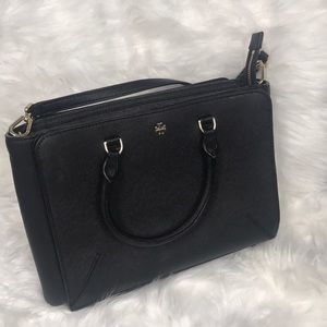 Tory Burch Black Saffiano Leather Robinson Tote 🎀